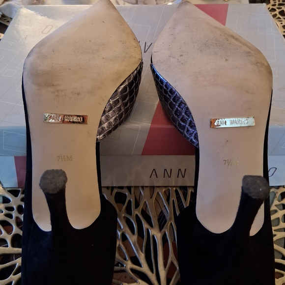 Ann Marino Fine Leather Suede Black And Grey Cobra Cutout Stilettos Size 7.5 - Picture 4 of 8